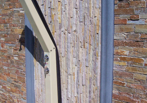 Realizzazione Rivestimento Esterno con Pietre